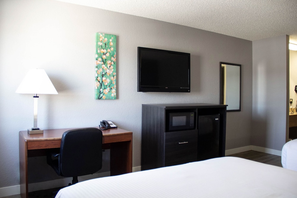 New Victorian Inn & Suites in Sioux City IA - photo 13