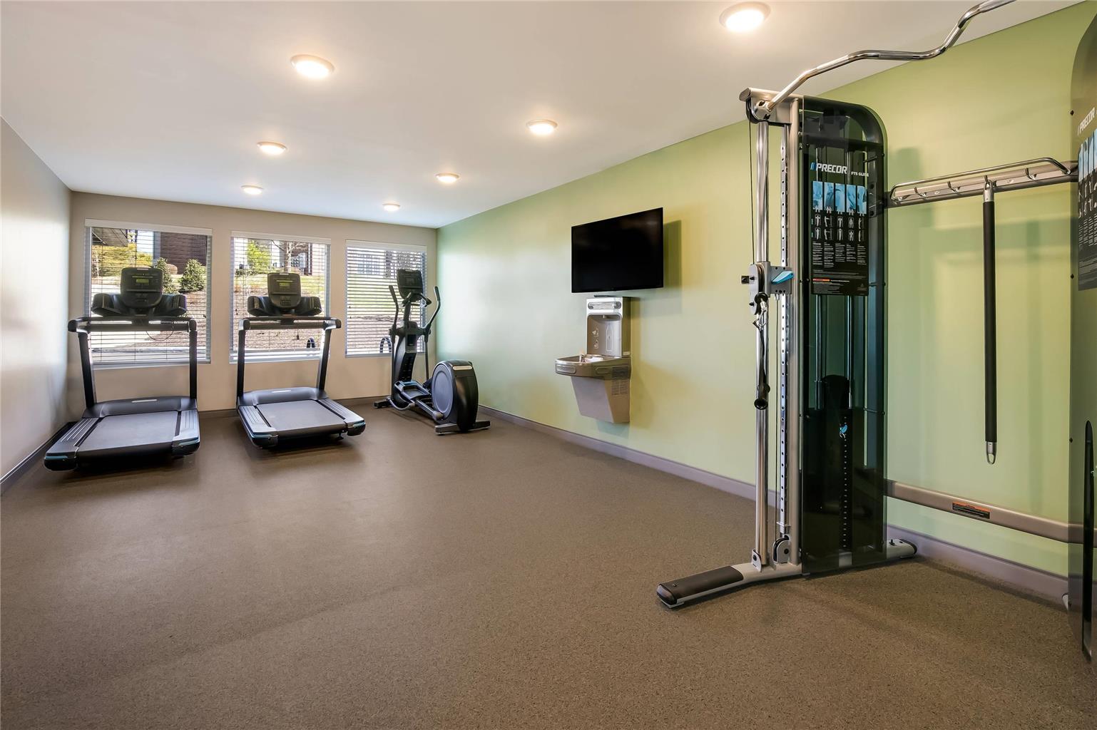 WoodSpring Suites Knoxville West - photo 25