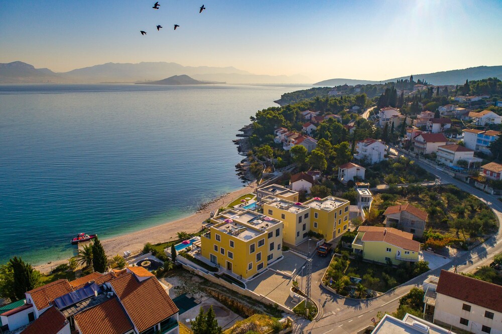 Acadia Beach Villas & Apartments Slatine — 4-Star Luxury Hotel in Split, Croatia