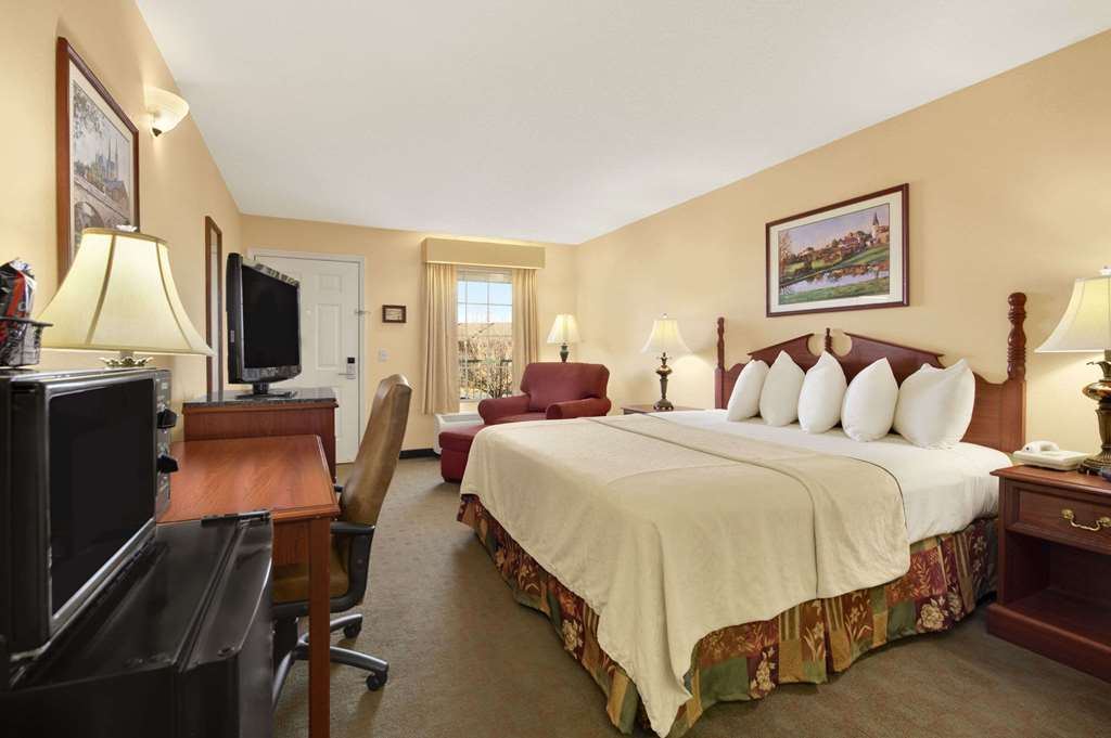 Baymont by Wyndham Warner Robins - photo 12