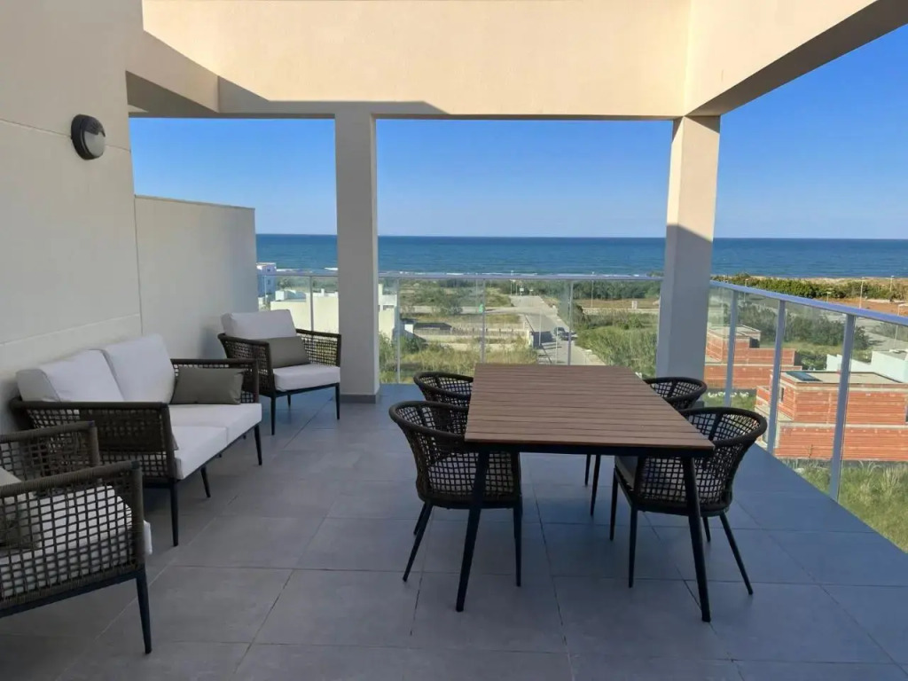 Penthouse Sea View — Oliva