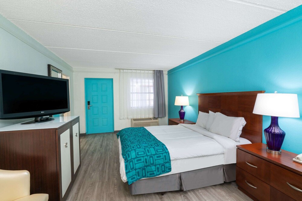 Howard Johnson by Wyndham Atlanta College Park - photo 12