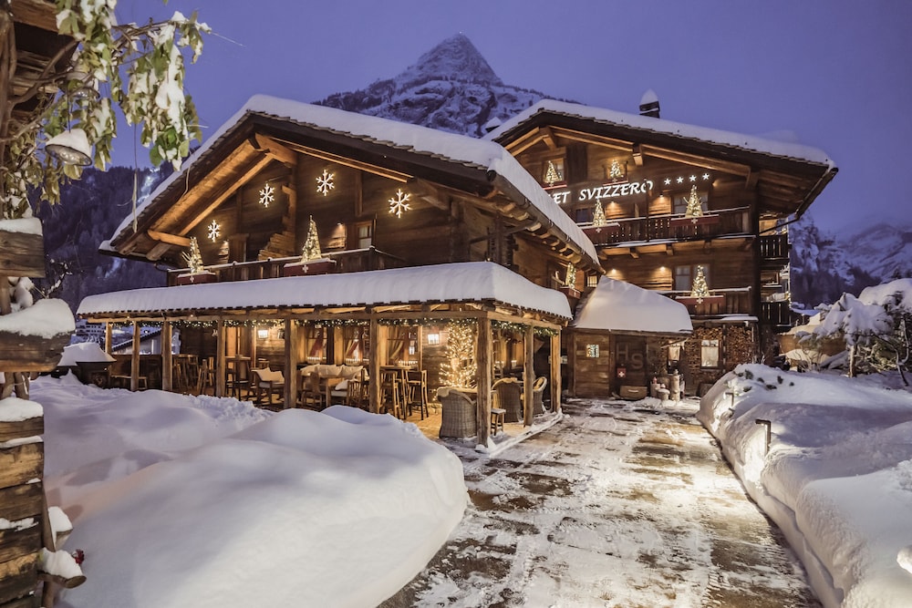 Chalet Svizzero — 4-Star Luxury Hotel in Courmayeur, Italy
