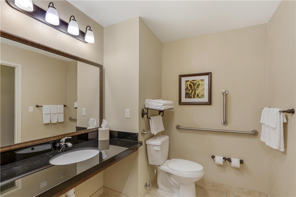 Best Western Plus Hudson Hotel & Suites - photo 14