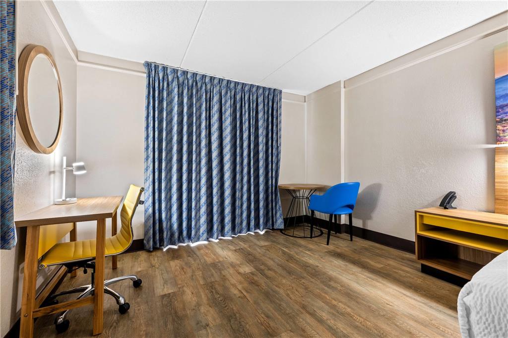 Days Inn by Wyndham Birmingham West - photo 27