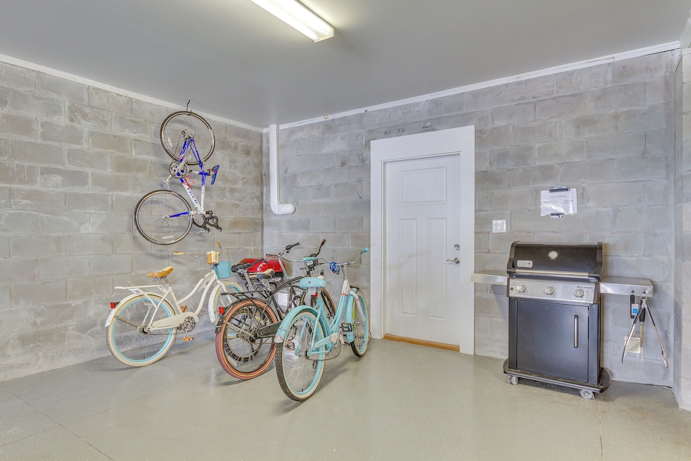 Perdido Key Resort Home w Bikes & Beach Shuttle - photo 7