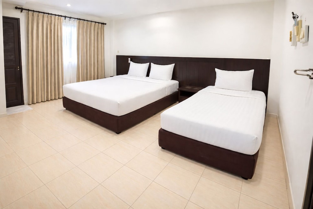 Patong Hillside Hotel - last minute hotel in Phuket