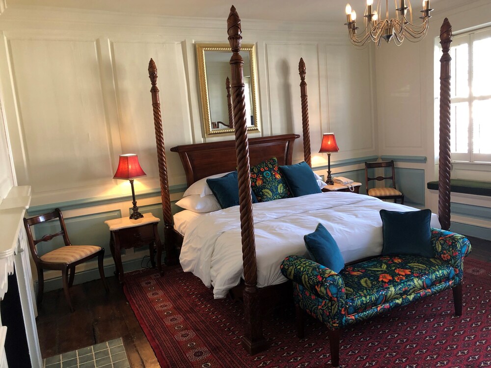 The Old House Hotel — hotel in Fareham