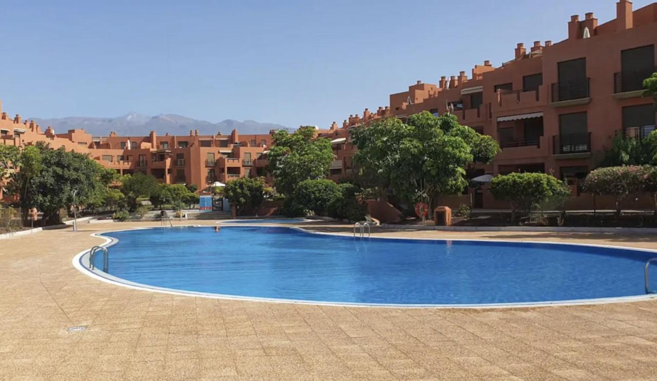 Romántico apartamento piscina y BBQ en Playa La Tejita — 4-Star Luxury Hotel in Granadilla De Abona, Spain