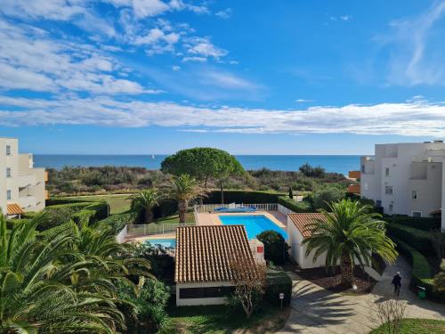 Magnifique Vue Mer Pour Ce T2 Avec Piscine in Saint-Cyprien, France