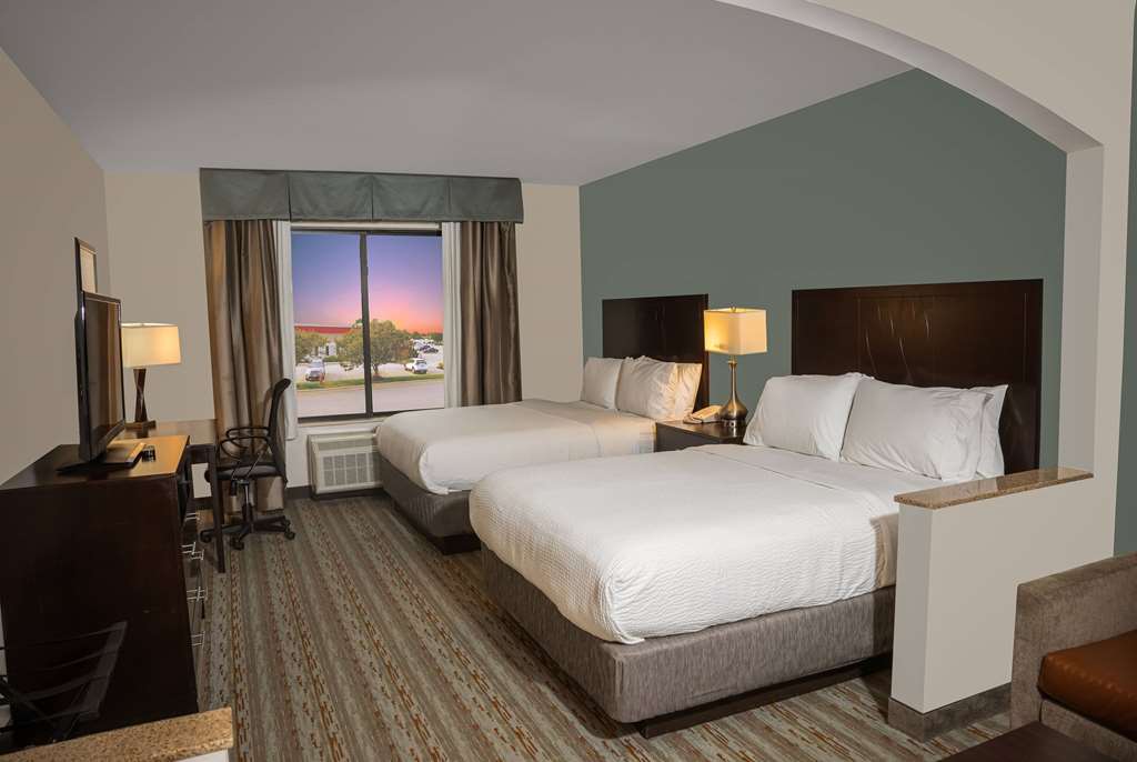 Wyndham Garden Erie - photo 11
