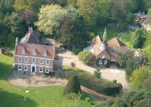Brackenborough Hall Coach House Stables — 4-Star Luxury Hotel in Louth, United Kingdom