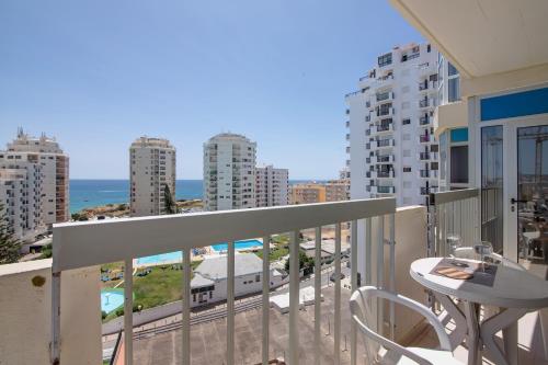 Casa Cera — 4-Star Luxury Hotel in Armacao De Pera, Portugal
