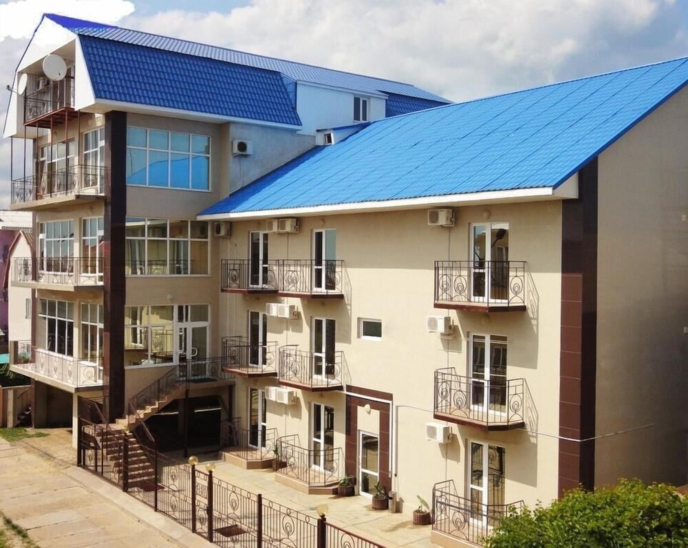 Hotel Chernomorskiy in Zatoka, Ukraine