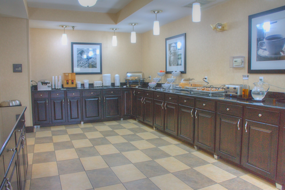 Wingate by Wyndham Steubenville - photo 18