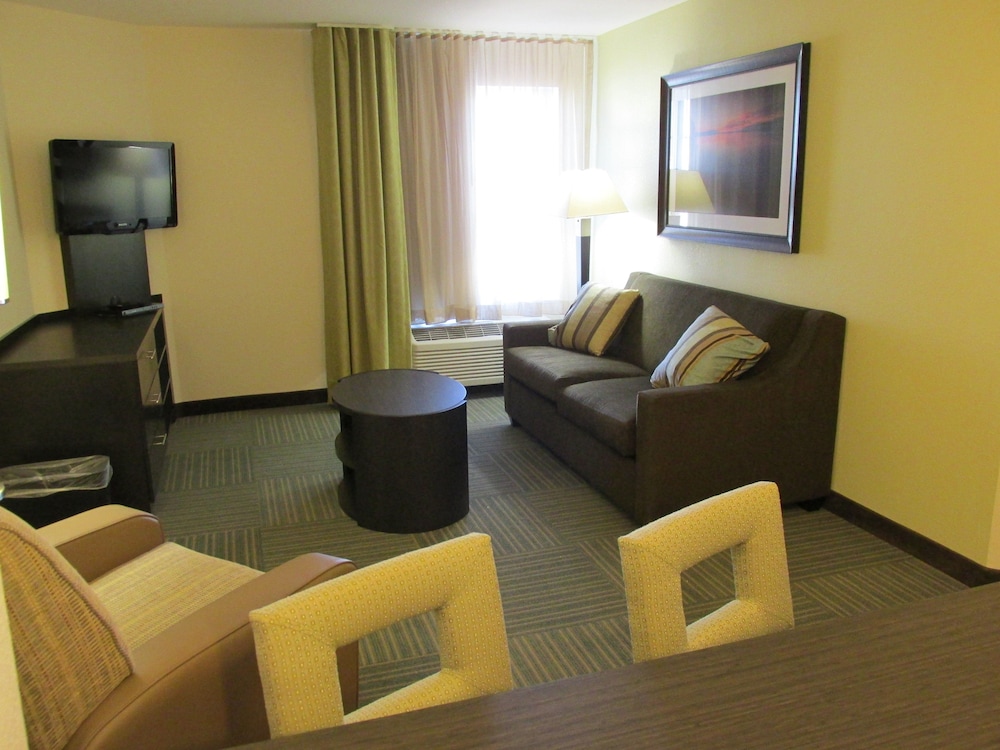 Candlewood Suites Greenville by IHG - photo 22