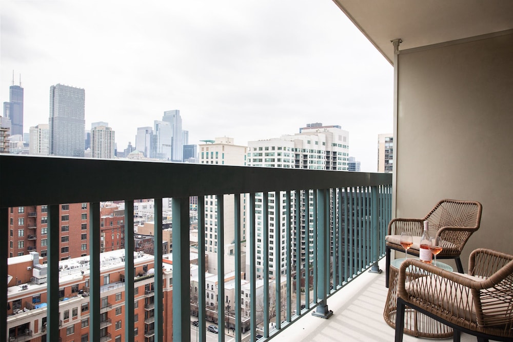 Kasa Magnificent Mile Chicago - photo 62