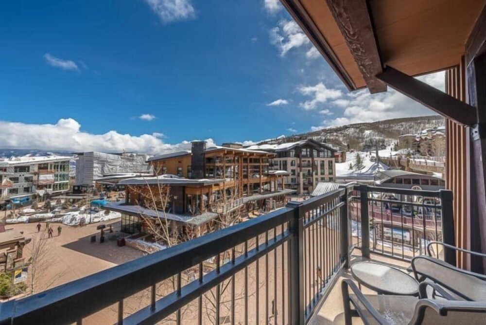 Luxury Ski in Ski out 2 Bedroom Mountain Resort Vacation Rental in the Heart of Snowmass Base Village - photo 31
