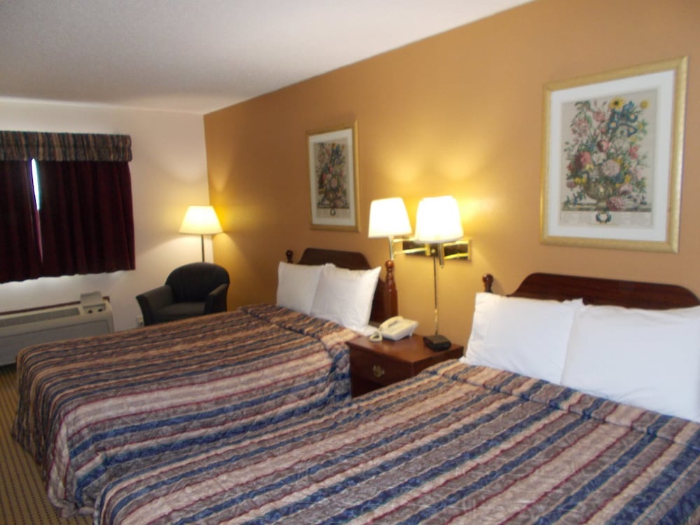 Royalton Inn and Suites Wilmington - photo 5