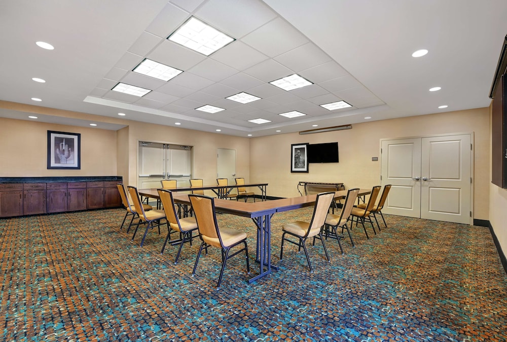Hampton Inn Deming - photo 43