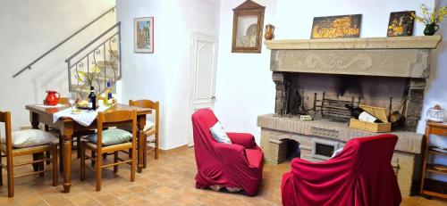 La Casa Dei Ricordi Centro Storico E Vista — 4-Star Luxury Hotel in Pitigliano, Italy