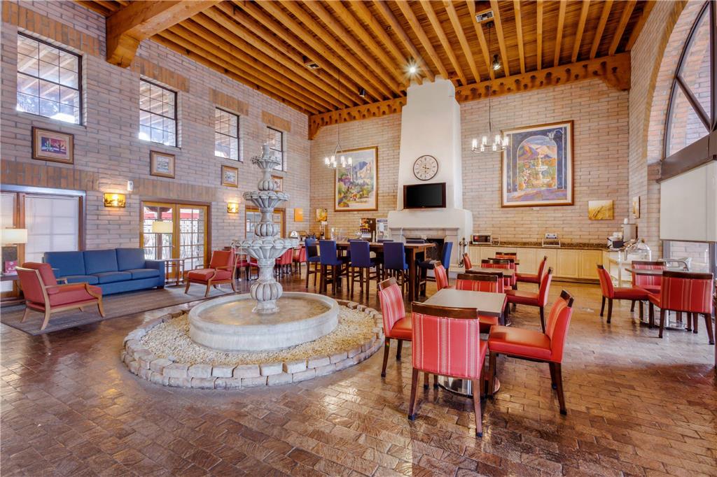 Comfort Suites Tucson near Sabino Canyon - photo 9