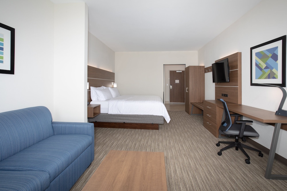 Holiday Inn Express & Suites Goodland I 70 an IHG hotel - photo 24