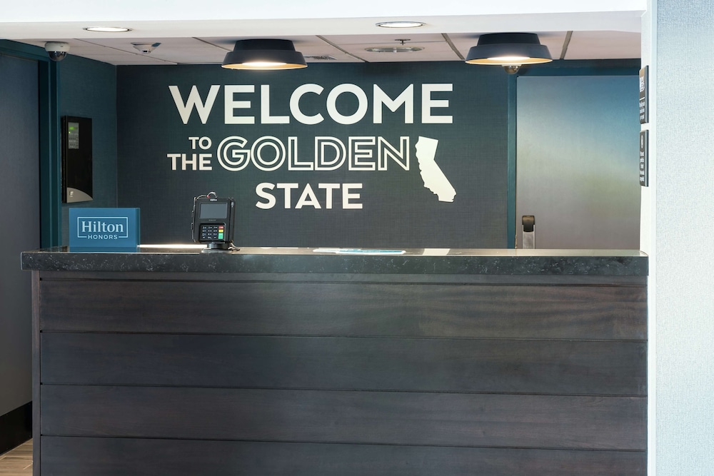 Hampton Inn Los Angeles Santa Clarita - photo 4