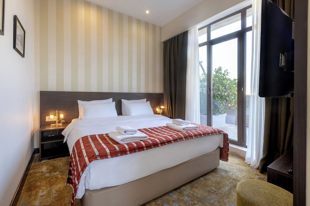 Citrus Hotel