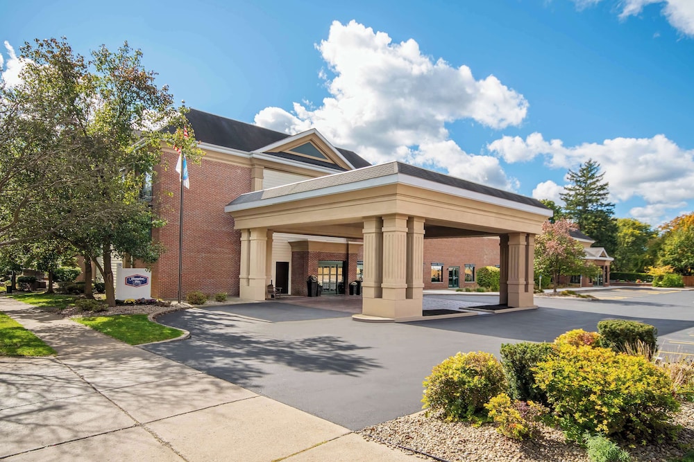 Hampton Inn East Aurora - featured photo