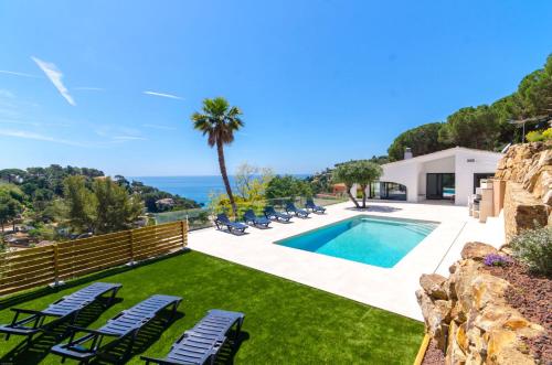 Club Villamar Arlette — Tossa De Mar