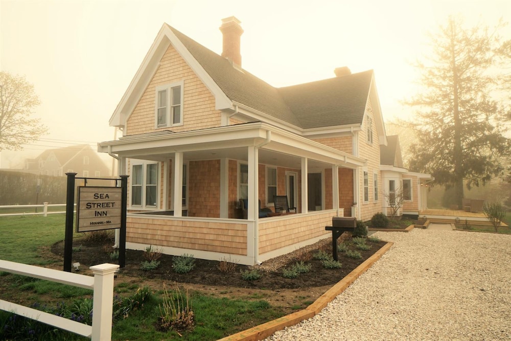Sea Street Inn - photo 48