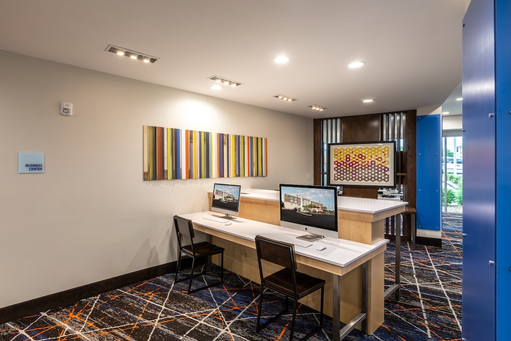 Holiday Inn Express & Suites Rock Hill by IHG - photo 43