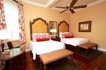 La Mer Hotel & Dewey House - photo 11