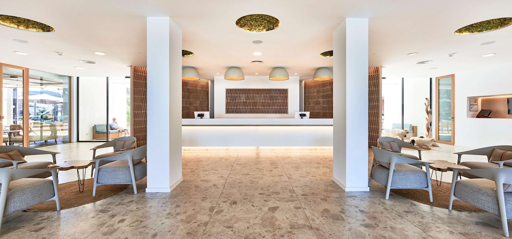 Hotel & Spa S’Entrador Playa — Cala Rajada — photo 4