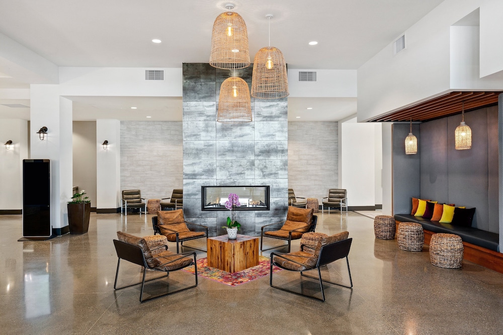 Hotel Indigo Everett Waterfront Place by IHG - photo 88