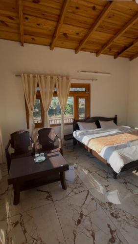 Lotus Lake View Inn — hotel in Bhim Tal
