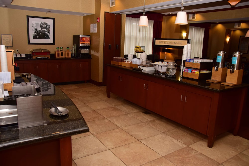 Hampton Inn Indiana - photo 25