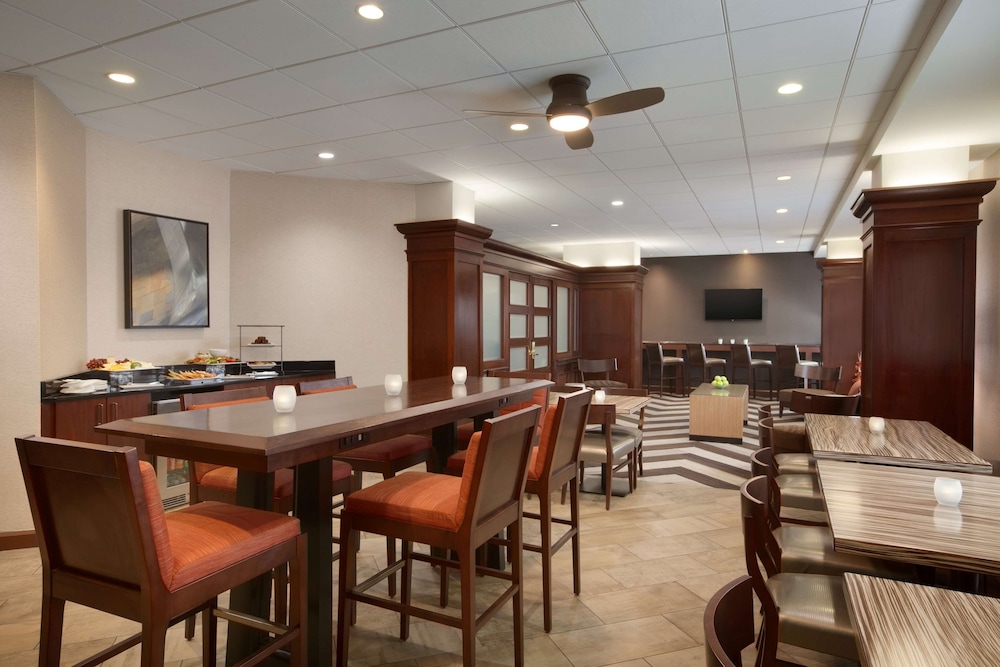 Hilton Arlington - photo 57