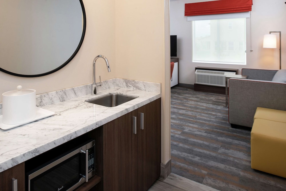 Hampton Inn & Suites Buena Park - photo 23