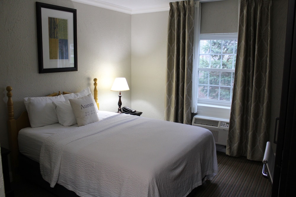 The Aurora Inn - photo 36
