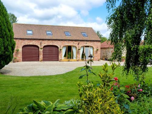 Wold View Cottage — 5-Star Luxury Hotel in Rillington, United Kingdom