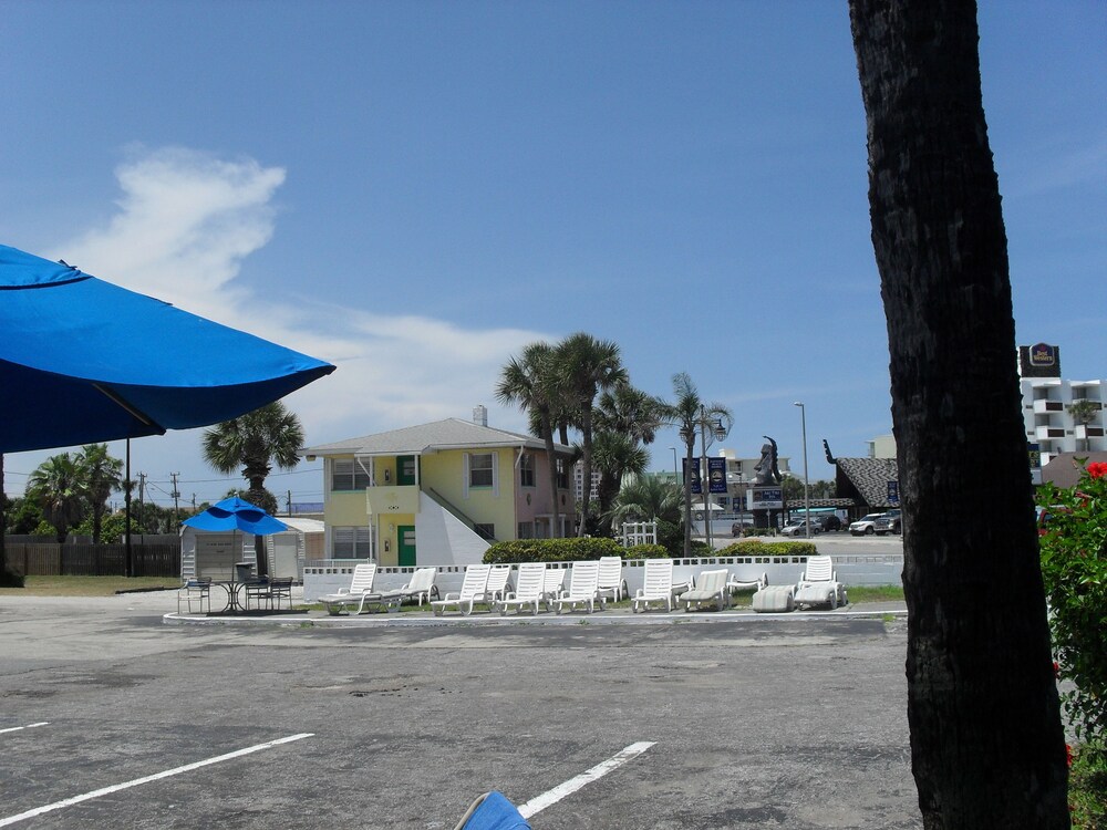 Shore Winds Motel - photo 60