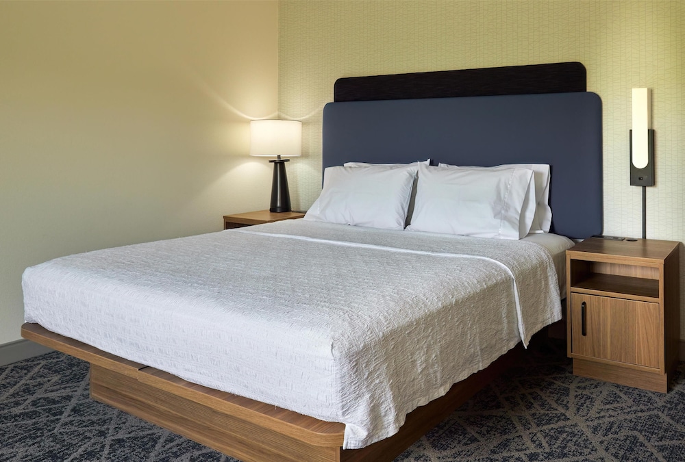 Hampton Inn & Suites Radcliff Fort Knox - photo 24