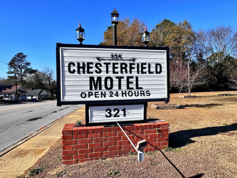 Chesterfield Hotel by OYO Hwy 9 - photo 88