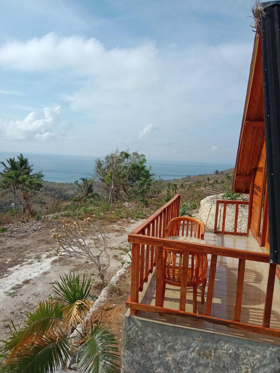 Janggur Baud Hill Nusa Penida