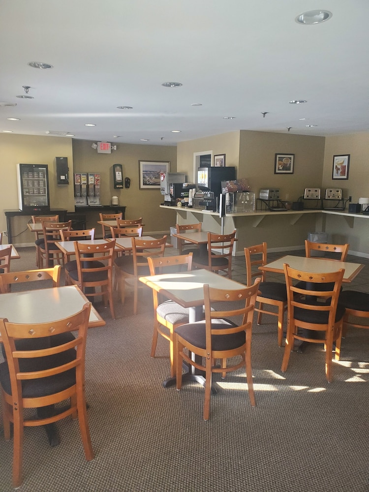 Country Inn at The Mall - photo 31