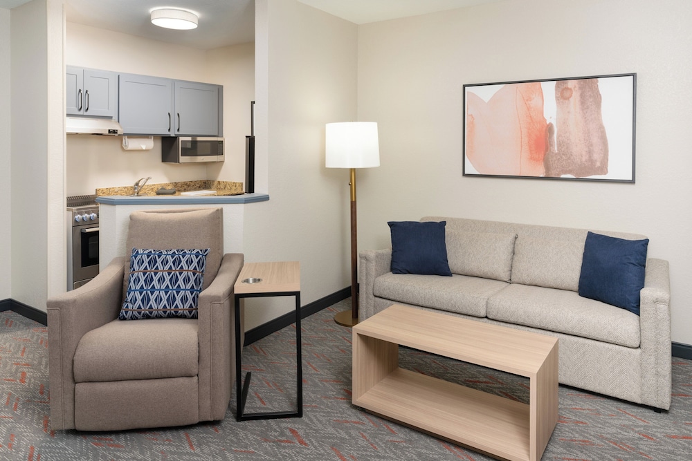 Candlewood Suites Miami Lakes by IHG - photo 18