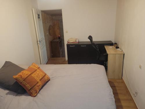 26 Bis Rue du Temple - last minute hotel in Unknown City