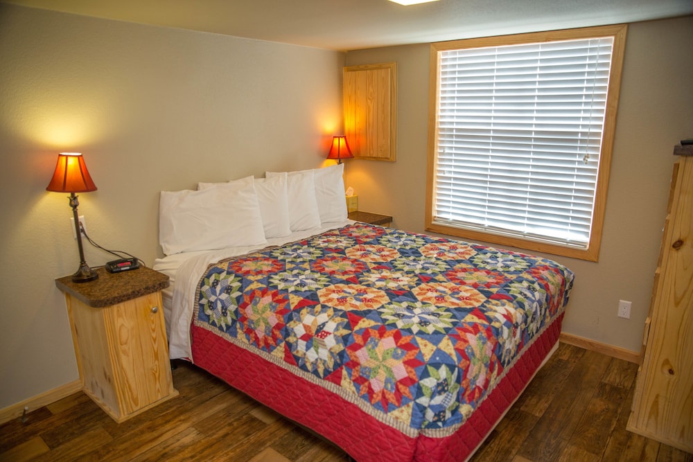Sun Outdoors Lake Travis - last minute hotel in Austin